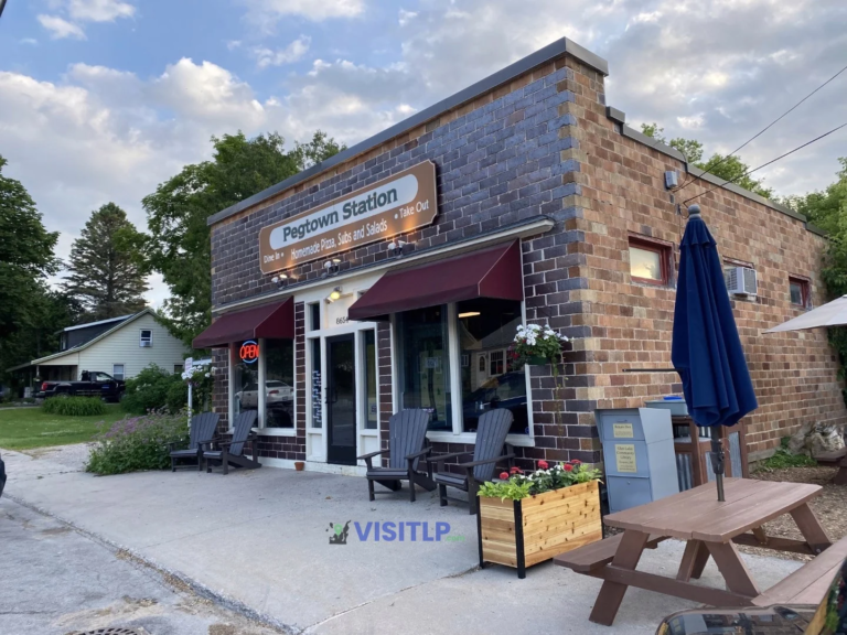 Pegtown Station in Maple City